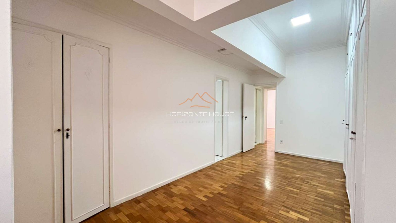 Apartamento Centro 4 quartos 245m2 (13)