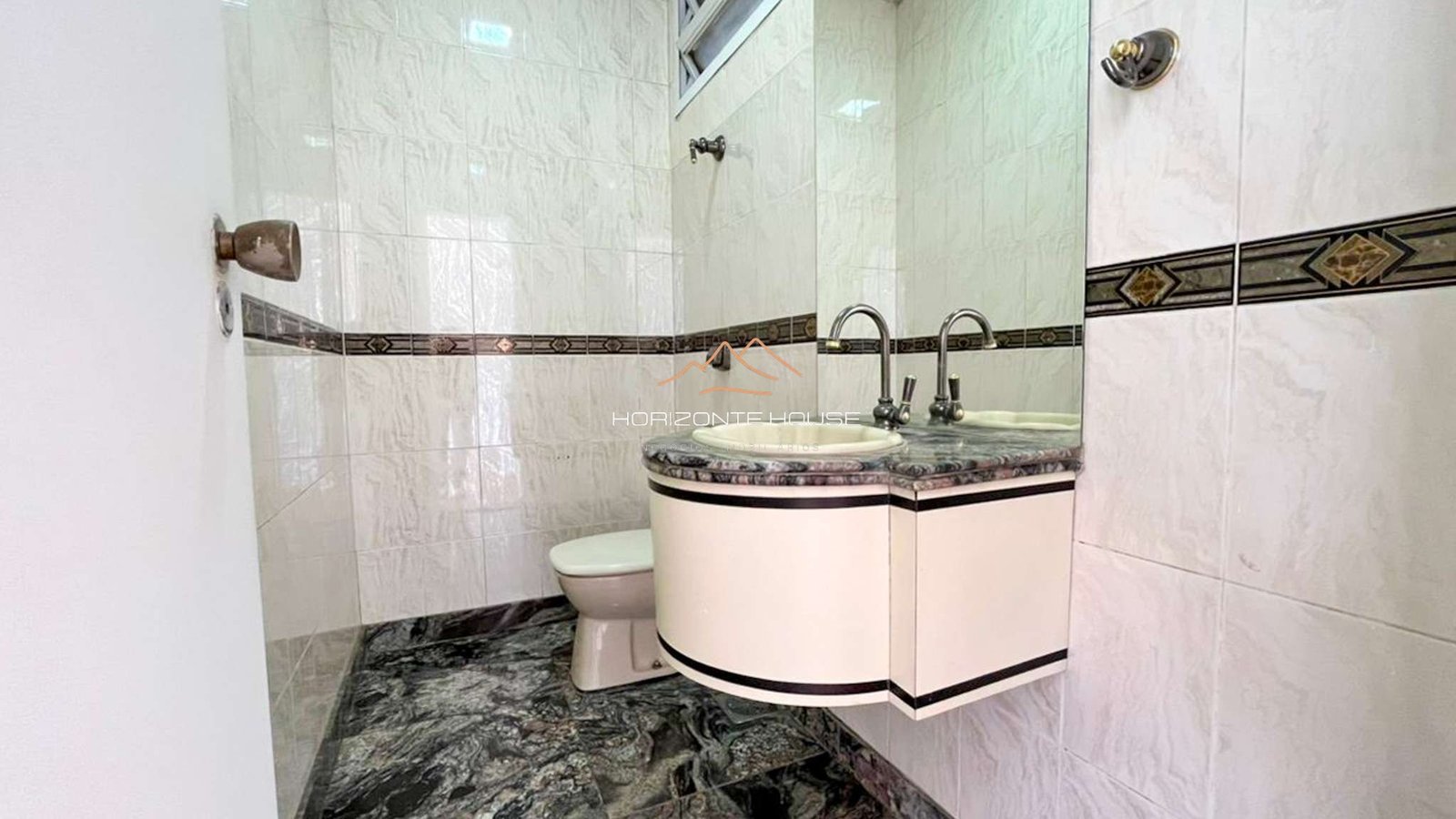Apartamento Centro 4 quartos 245m2 (17)