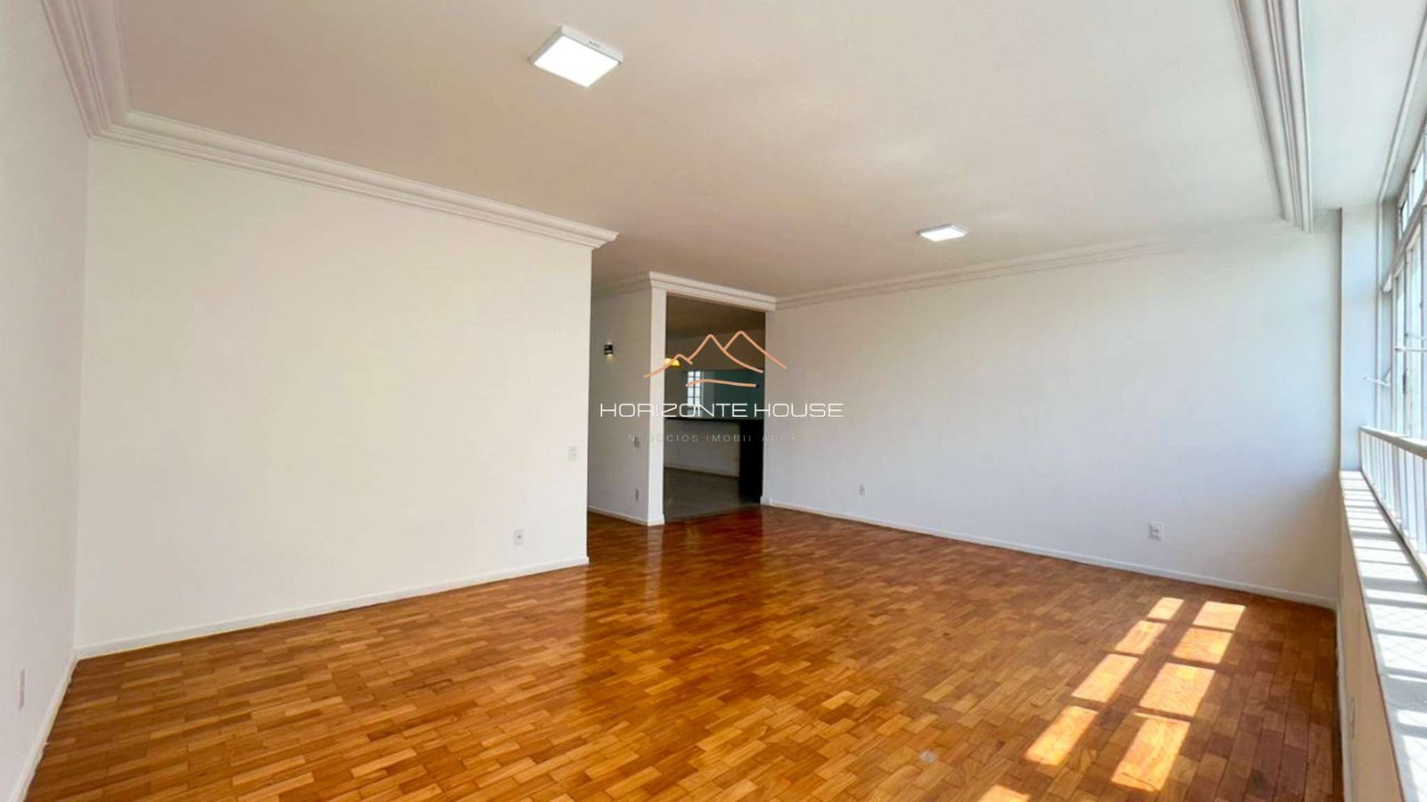 Apartamento Centro 4 quartos 245m2 (18)