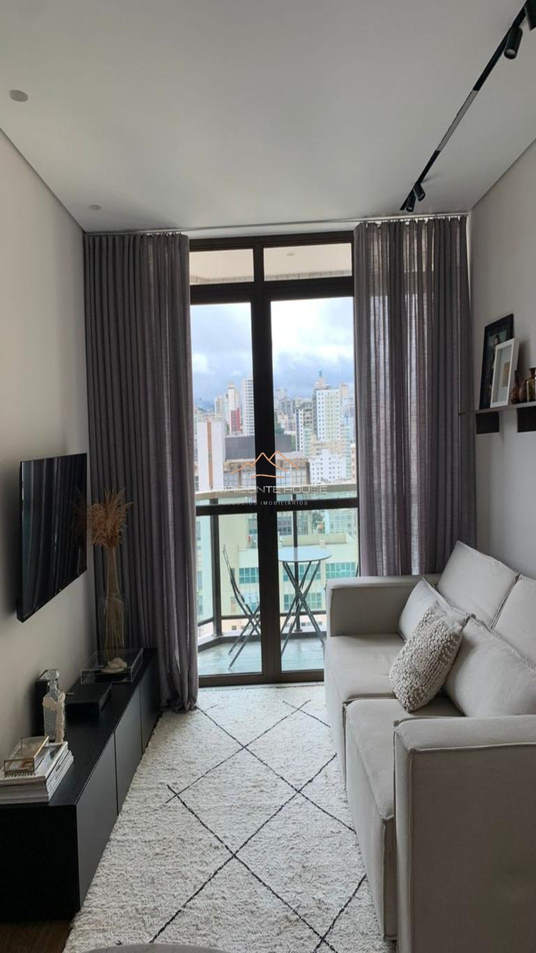 Apartamento Savassi 1 quarto 60m2 (2)