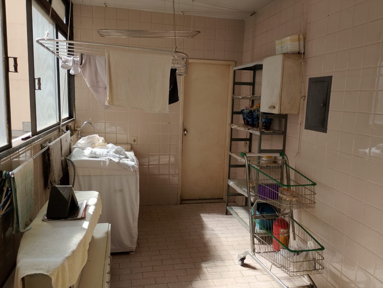 Apartamento centro, 4 quartos 238m2 (32)