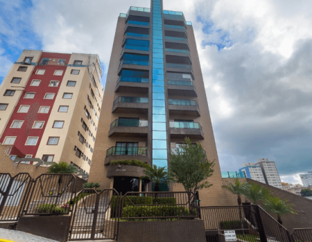 Apartamento 4 quartos Sagrada Família (8)